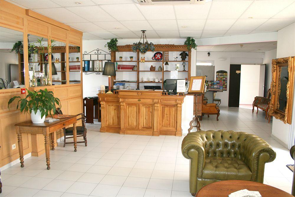 Hotel Le Mas Des Ponts D'ארל מראה חיצוני תמונה