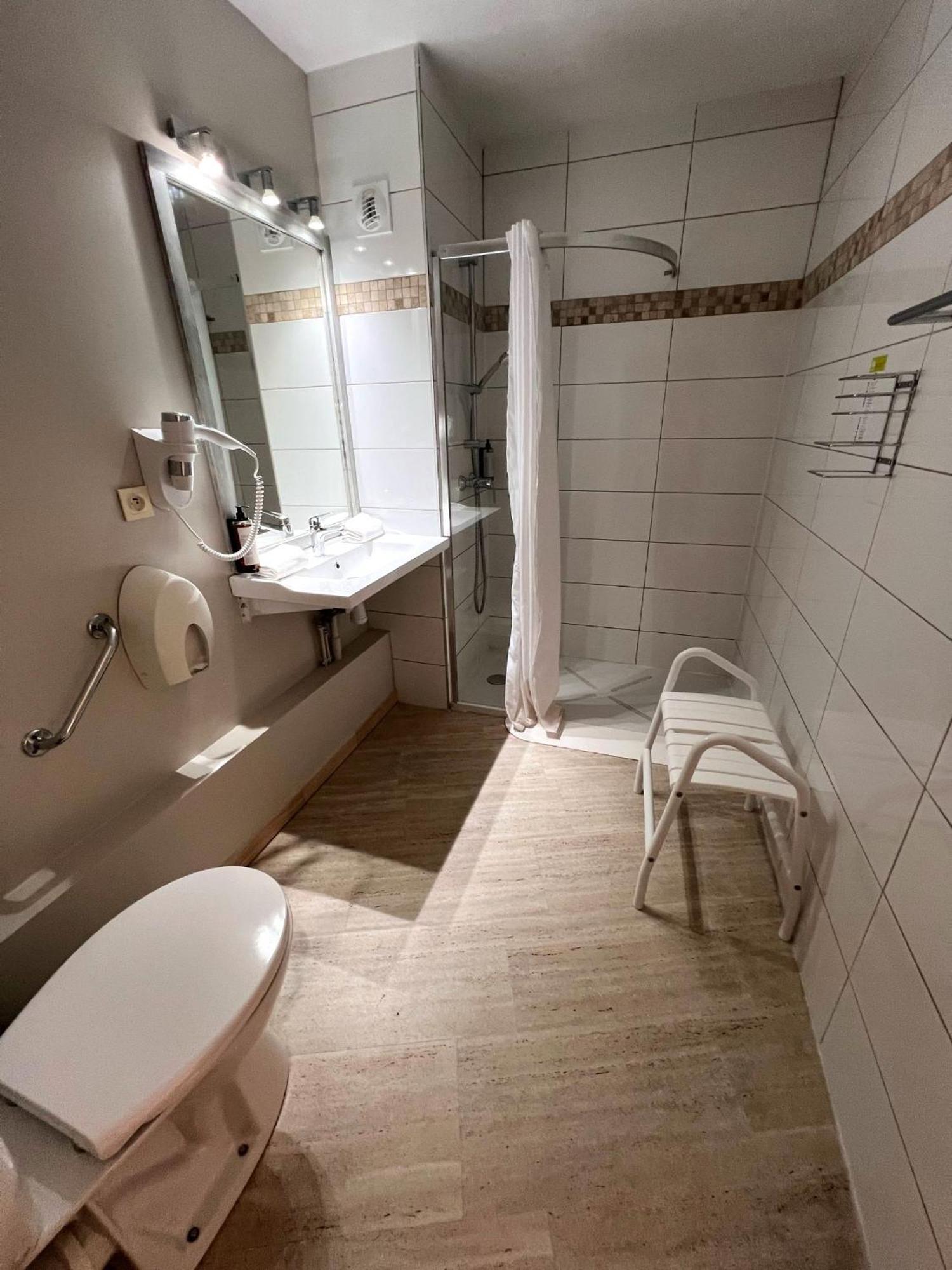 Hotel Le Mas Des Ponts D'ארל חדר תמונה
