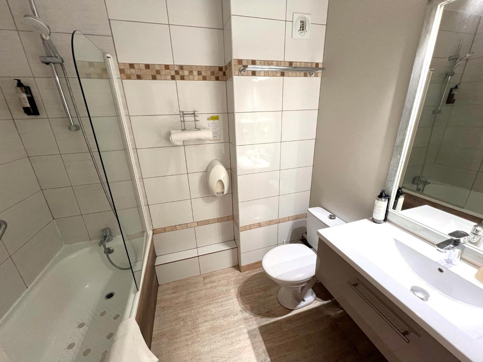 Hotel Le Mas Des Ponts D'ארל חדר תמונה