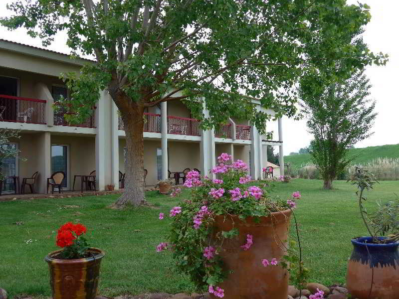 Hotel Le Mas Des Ponts D'ארל מראה חיצוני תמונה
