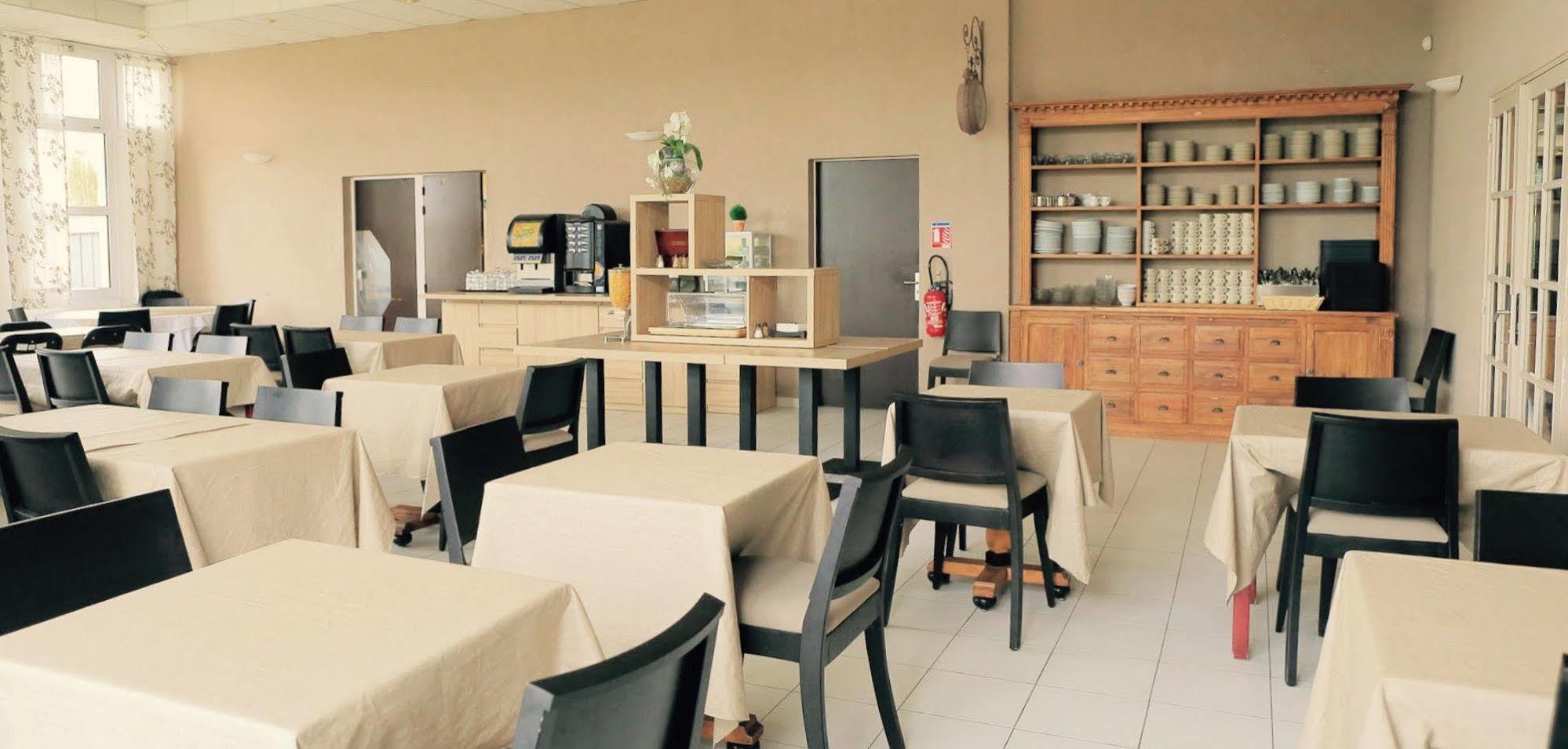 Hotel Le Mas Des Ponts D'ארל מראה חיצוני תמונה