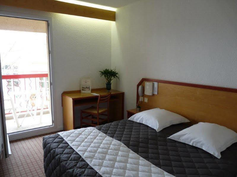 Hotel Le Mas Des Ponts D'ארל מראה חיצוני תמונה